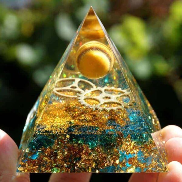 Orgonite Pyramid Tiger's eye "Time control" - immagine 4